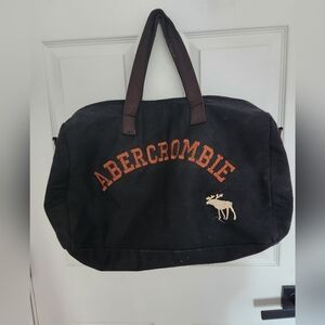 Duffle bag *broken zipper*